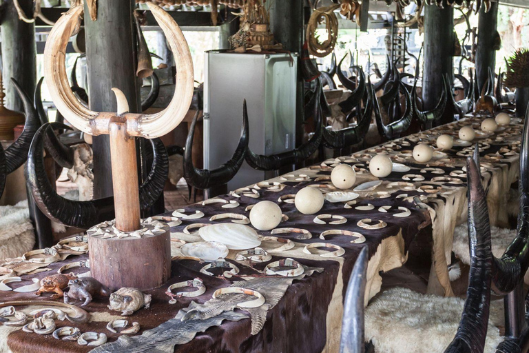 From CM: Chiang Rai White, Blue, Red/Black Temple with Lunch Chiang Rai: White, Blue, and Red Temples Day Tour with Lunch