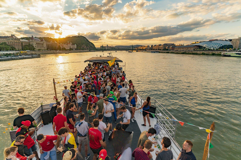 Budapest: Floating Lotus Cruise with unlimited drinks Floating Lotus - Night Cruise with unlimited Drinks