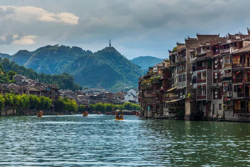 Passeio de 2 dias em Guiyang: a antiga cidade de Zhenyuan e a montanha Fanjing