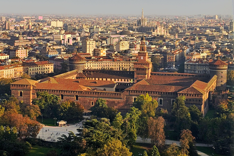 Wieża Branca i Zamek Sforzów - wycieczka z przewodnikiem