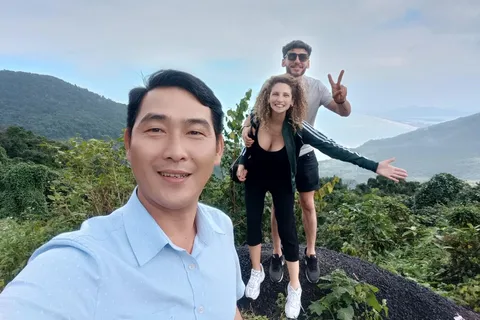 De Hoi An a Hue con visitas turísticas por el Paso de Hai Van en coche