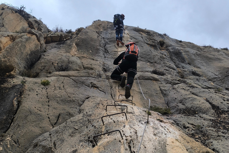 Villena: arrampicata su via ferrata guidata con discesa in corda doppia