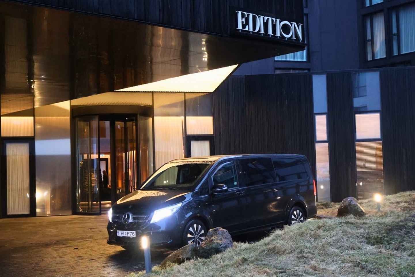 Aeropuerto de Keflavik: Traslado Privado de Ida a/desde Reykjavik