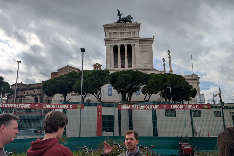 Roma: tour guiado en bici o bici eléctrica con guía localOpción de bicicleta