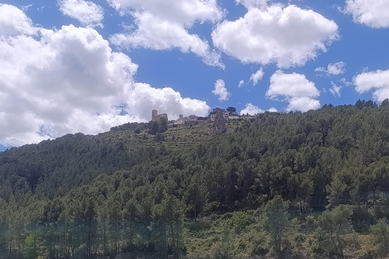 Guadalest: Hatha Yoga and Silent Kayaking Experience