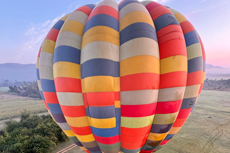 Johannesburg: Hot Air Balloon Flight along Magalies Valley Johannesburg: Magalies River Valley Hot Air Balloon Flight