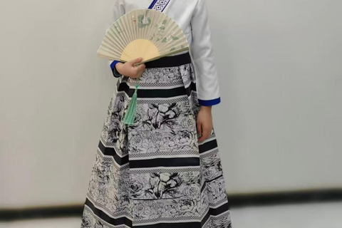 Guangzhou: Hanfu Making Class and textile market visiting