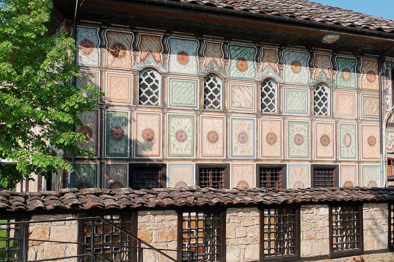 Skopje: Ohrid Day Trip with Bay of Bones & St. Naum