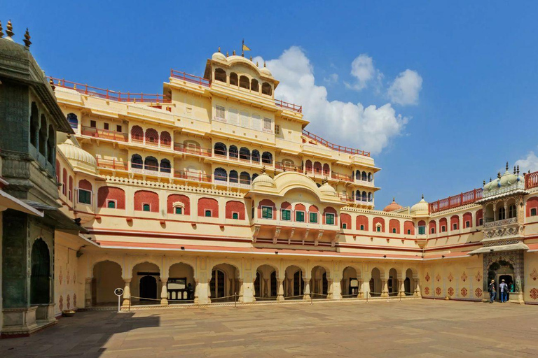 From Delhi: Jaipur one day tour package by car