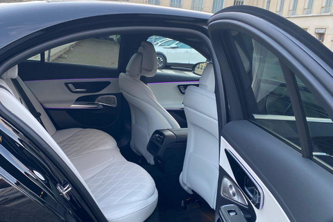 From Bellagio center : Private 1-Way Transfer to Milan City Sedan From Bellagio center : Private 1-Way Transfer to Milan