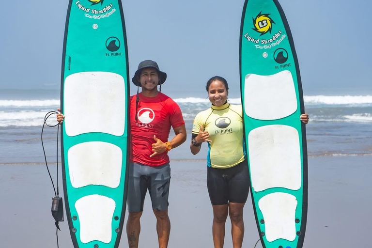 Chiclayo: Surfing Lessons for Beginners and Advanced Surfers Chiclayo: Beginner and Advanced Surfing Lessons