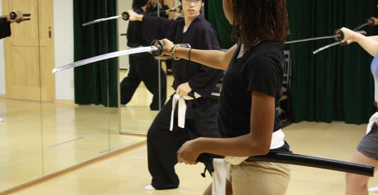 Kyoto: Samurai Sword Class by Experts in Traditional Arts photo 1