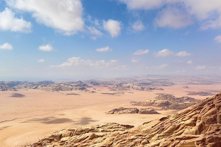 Wadi Rum: Full Day Jeep Sunset Tour with Lunch