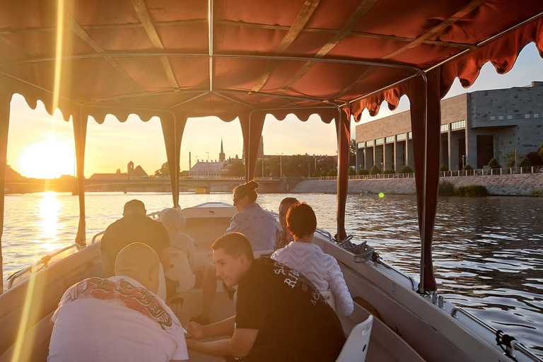 Ship "Wroclavia" Odra River Boat Tour in Wroclaw