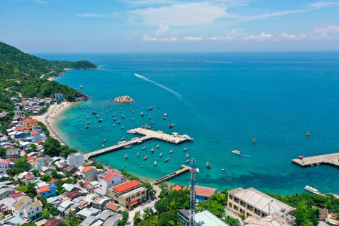Da Nang/Hoi An: Cham Islands Snorkeling or Scuba Diving Diving in Cham Islands with an instructor