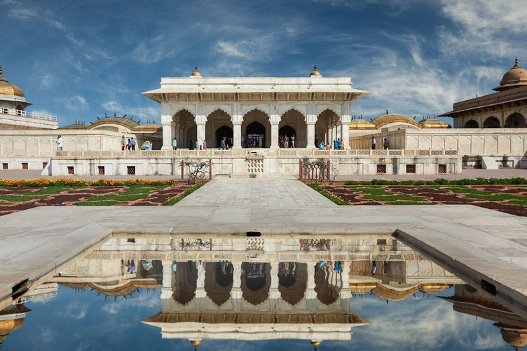 Visite de la vieille ville d'Agra et de son bazar, avec le Taj Mahal et le Fort d'AgraVisite privée avec voiture, chauffeur, guide et billets pour les monuments