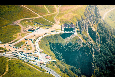 Tbilisi: Kazbegi Private Transfer with Scenic Stops