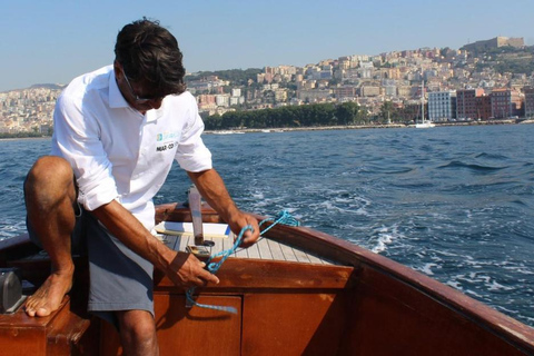 Naples: Posillipo Coast Boat Tour with Aperitif