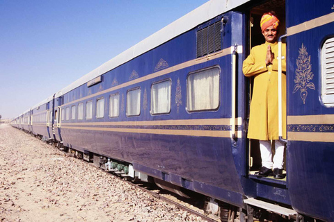 Au départ de Delhi : visite du Taj Mahal en formule tout compris par le Gatimaan ExpressVisite privée en train express (1ère classe)