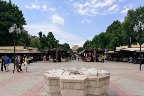Yerevan: Guided Walking Tour with Vernissage Market Visit