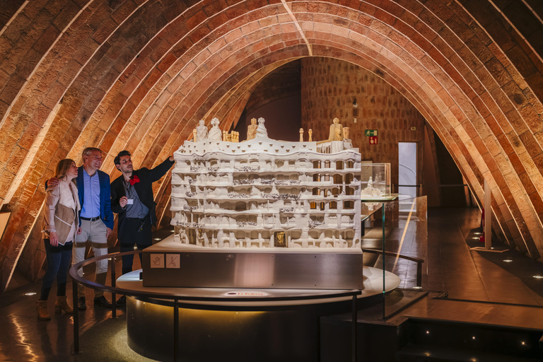 La Pedrera Premium: Ekskluzywna wycieczka z kawą i oszałamiającym widokiem