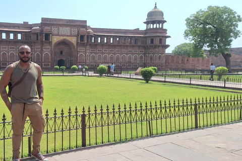 Agra : Visite privée en tuk tuk des principaux sites avec prise en charge à l&#039;hôtel.