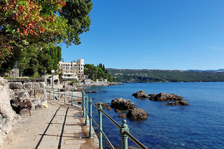 From Zagreb: Opatija, Rijeka & Kastav Mediterranean Day Tour