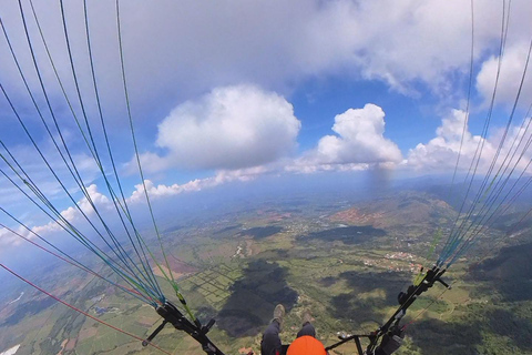 Paragliding Piedechinche, HD Video + Hacienda El Paraíso