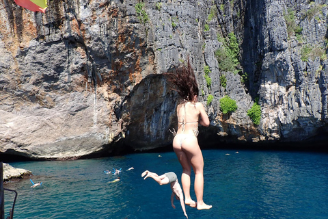 Koh Phi Phi : tour en bateau des pirates avec plongée en apnée et kayak