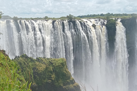 Zimbabwe & Zambia Falls Tour + Boiling Pot Hike
