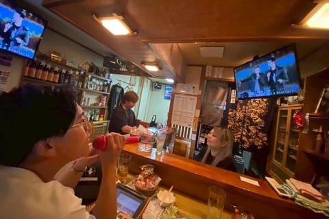 Beppu Oita: Bar Hopping with Local - Image 2