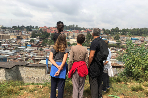 Nairobi: visita guiada a pie por el barrio marginal de Kibera (la ciudad del chocolate)