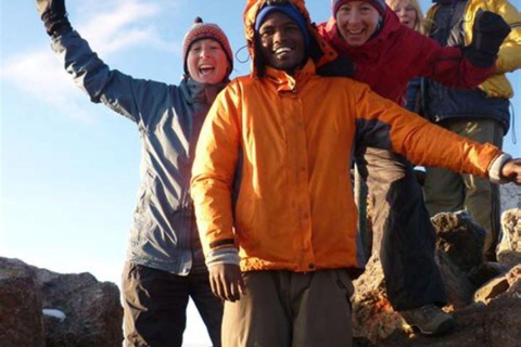 Nairobi: Mount Kenya Day Hike with Lunch