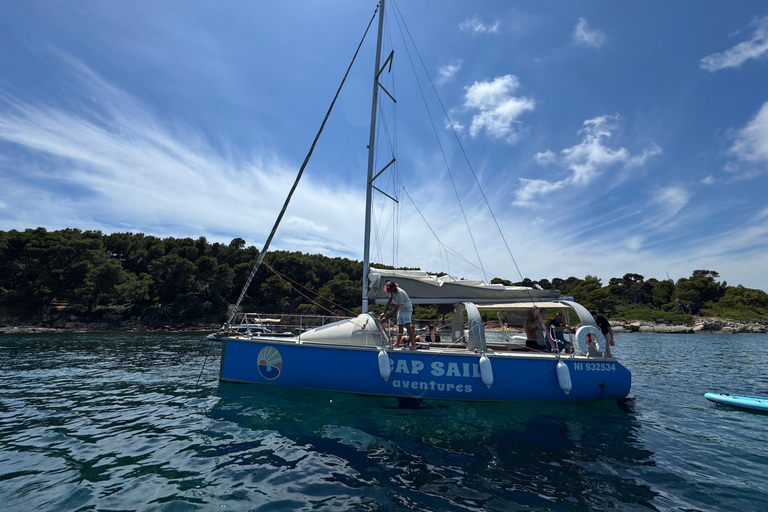 Antibes : Discover the Art of Sailing on a Scenic Cruise