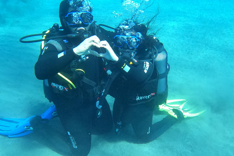 Santorini: Experiencia de submarinismo en la Caldera VolcánicaBuceo