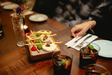 Barcelona: El Born Food Walking Tour with Tapas and Drinks