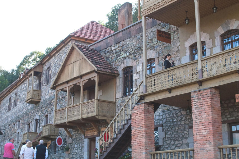 Tbilisi: Armenia Day Trip with Lake Sevan and Yerevan