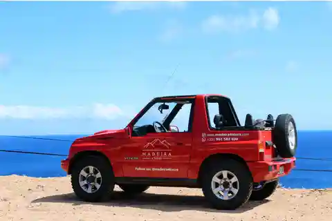Discover Ponta de São Lourenço: Private Classic Jeep in 4h