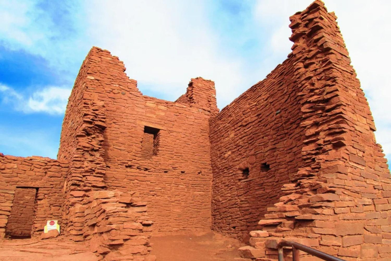 Shared Wupatki & Sunset Crater Monument Tour from Scottsdale