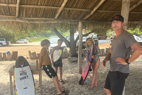 Huatulco: Surf Lesson with surf instructor. All Levels