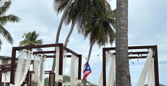Fajardo: VIP Beach Party Experience with Kayaks, Drinks, Music & Transport