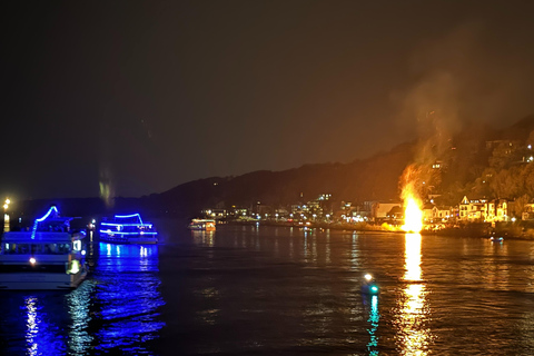 Hamburgo: Hoguera de Pascua y Crucero de la Luz el Sábado de Pascua