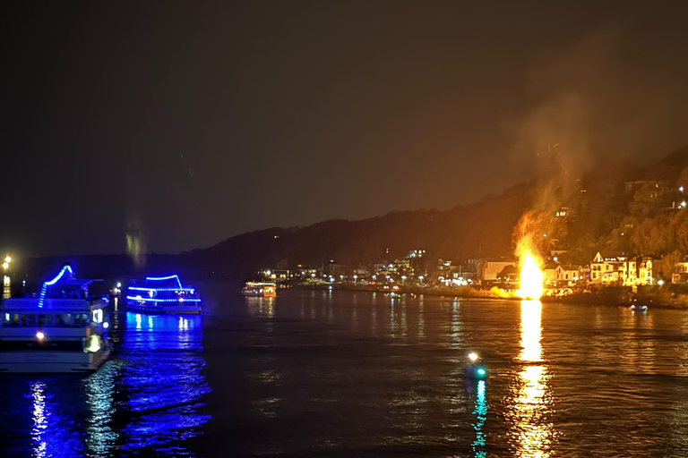 Hamburg: Paasvuur en lichtvaart op paaszaterdag