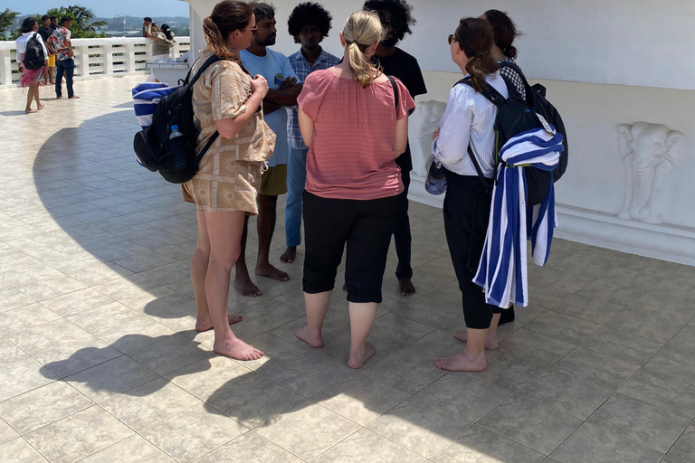 Galle: Private Full-Day Scooter Tour with Lunch and Guide Scooter Tour with a Swim