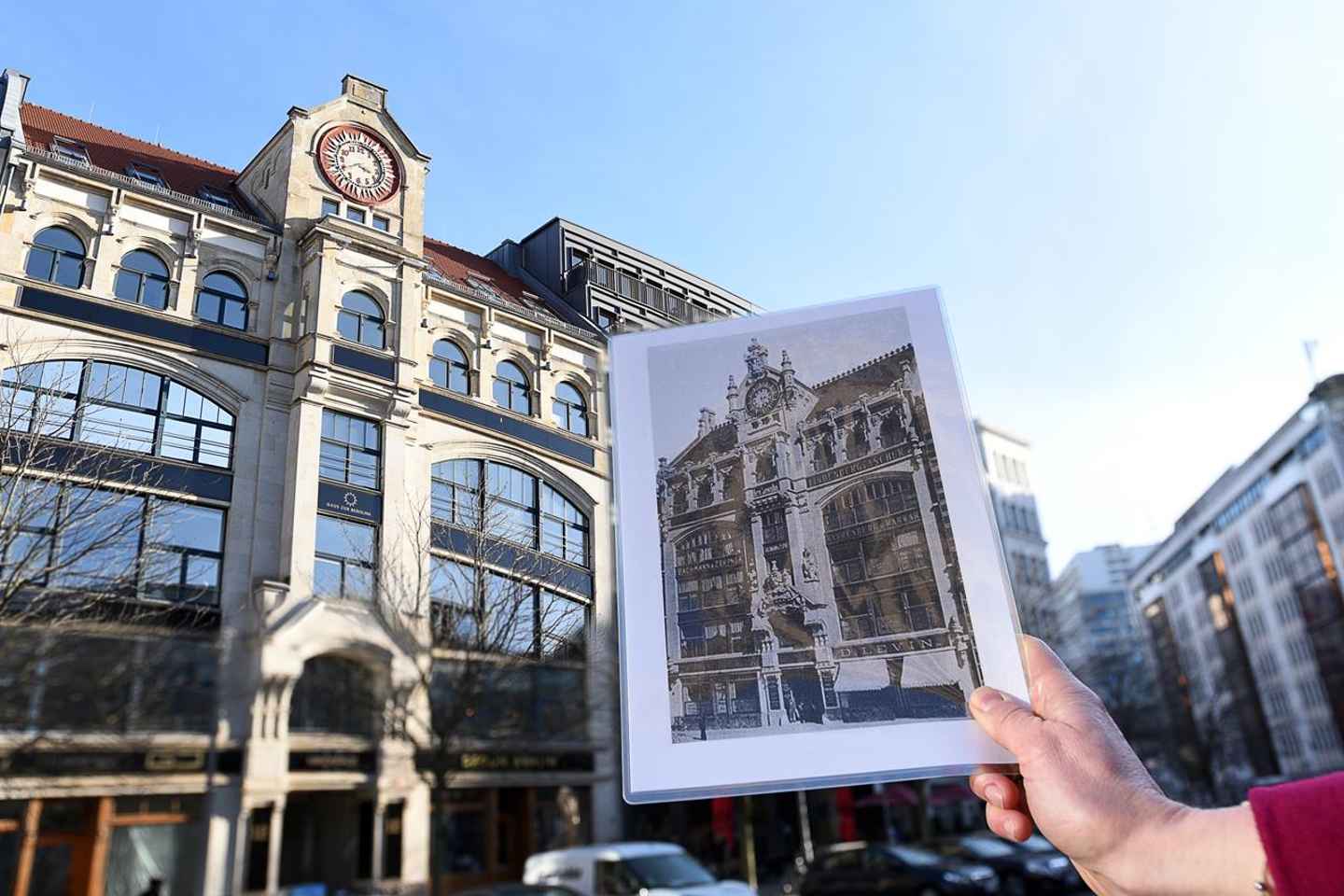 Berlin: Hidden gems around the Gendarmenmarkt - Guided walking tour