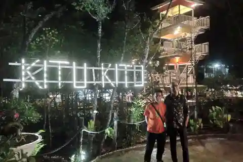 Firefly Watching with Dinner