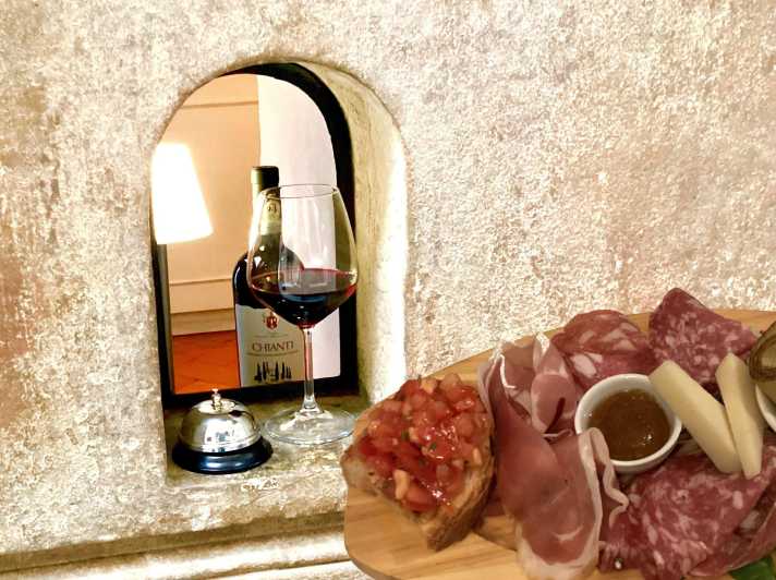 Florence: Wine Windows Walking Tour with Wine Tasting