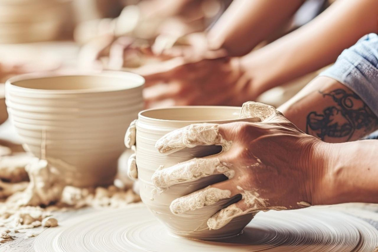 Oldenburg: Pottery Workshop for Beginners with Glazing