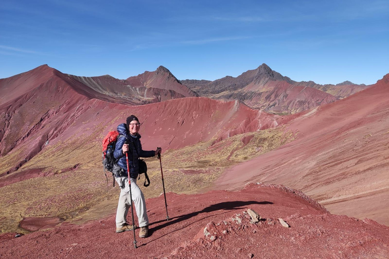 Cuzco: Excursión de un día a la Montaña del Arco Iris y el Valle Rojo con comidas