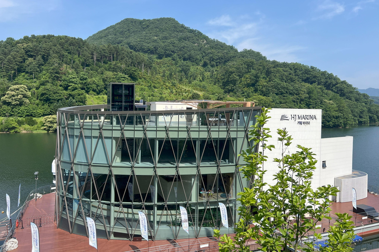 Excursión de un día a Gapyeong: crucero por el río hasta la fiesta de las flores de JarasumExcursión de un día a Gapyeong: Crucero por el río hasta la Fiesta de las Flores de